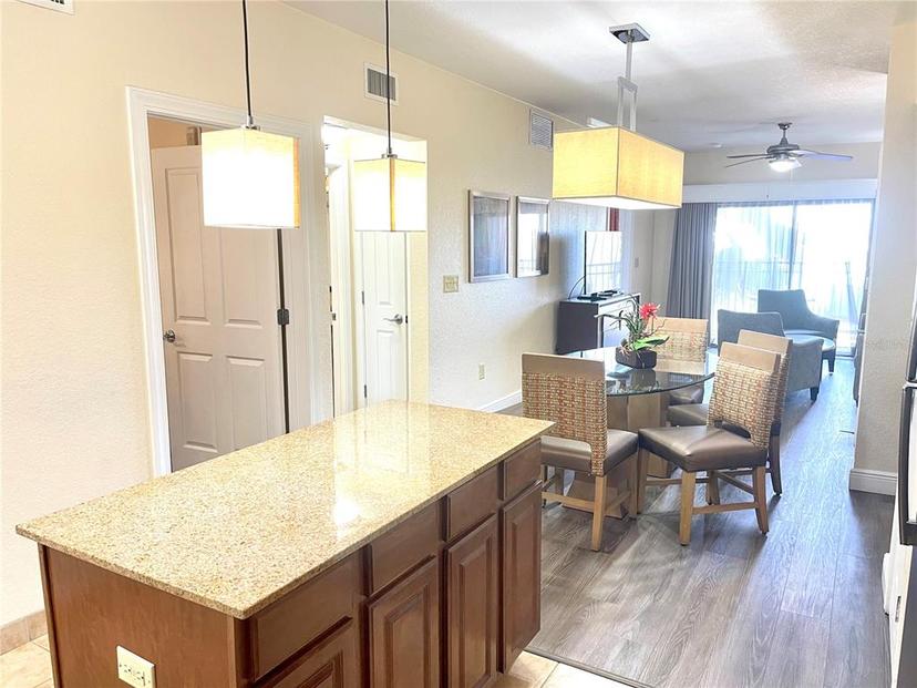 Picture of 12527 Floridays Resort Drive Unit 403-E, Orlando FL 32821