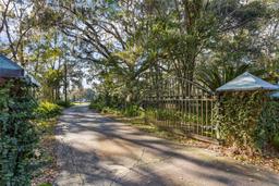 Picture of 16638 N Highway 329, Reddick, FL 32686