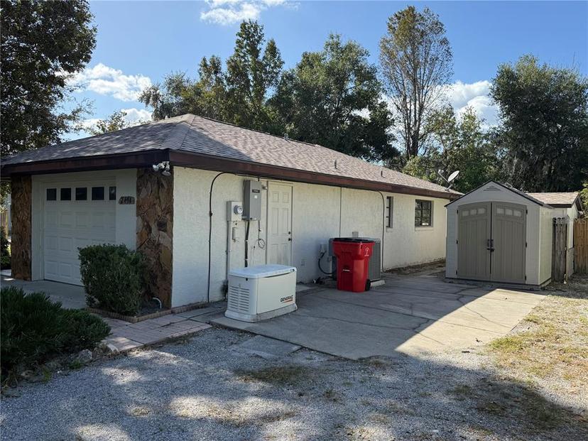 Picture of 2494 County Road 447, Lake Panasoffkee FL 33538