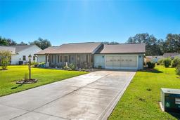 Picture of 2411 Greenlaw Court, Leesburg, FL 34788