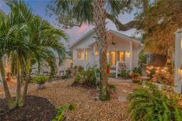 Picture of 216 Florida Avenue, New Smyrna Beach, FL 32169