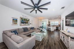 Picture of 2444 Foggy Creek Circle, Clearwater, FL 33764
