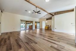 Picture of 10520 Collar Drive, San Antonio, FL 33576