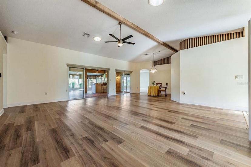Picture of 10520 Collar Drive, San Antonio FL 33576
