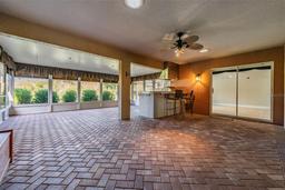 Picture of 10520 Collar Drive, San Antonio, FL 33576