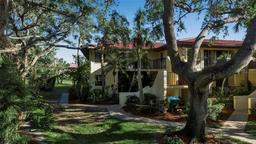 Picture of 6466 Seagull Drive Unit 323, Bradenton, FL 34210