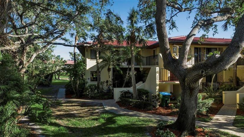 Picture of 6466 Seagull Drive Unit 323, Bradenton FL 34210