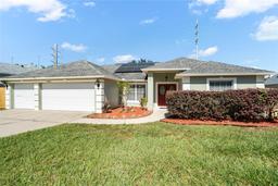 Picture of 10025 Crenshaw Circle, Clermont, FL 34711