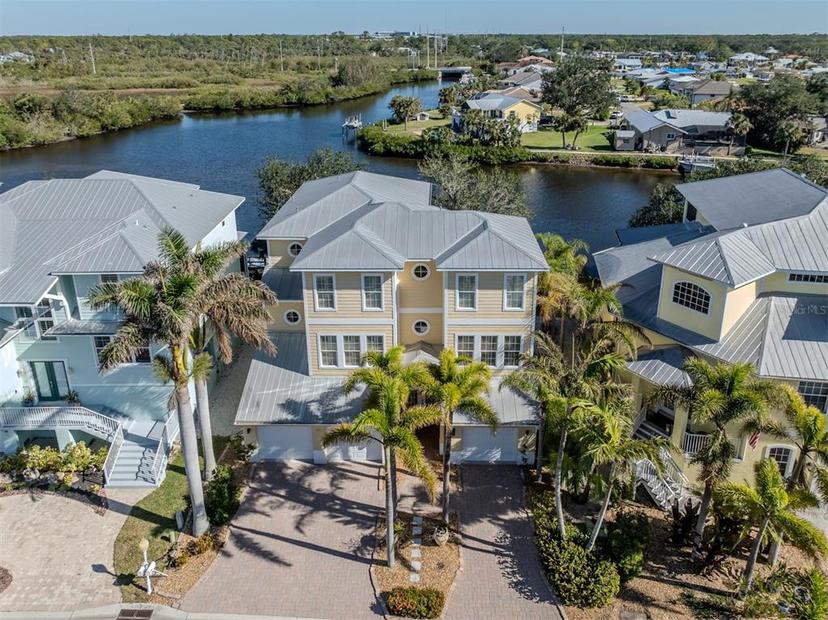 Picture of 737 Shakett Creek Drive, Nokomis FL 34275