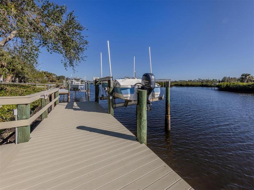 Picture of 737 Shakett Creek Drive, Nokomis FL 34275