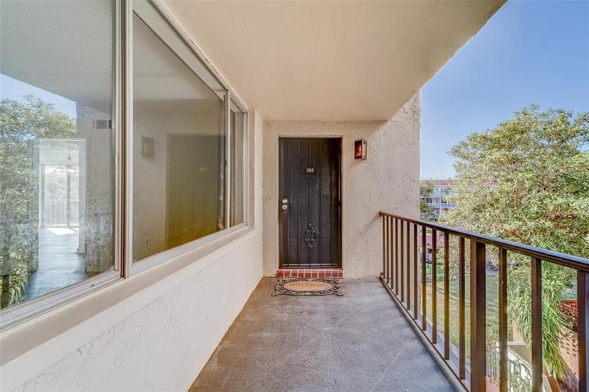 Picture of 2699 Seville Boulevard Unit 303, Clearwater FL 33764