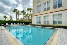 Picture of 701 Mirror Lake Drive N Unit 309, St Petersburg, FL 33701