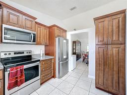 Picture of 589 Oak Branch Circle, Kissimmee, FL 34758