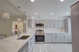 Picture of 7321 Central Avenue Unit 301, St Petersburg, FL 33710