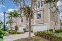 Picture of 10311 Lands End Circle Unit 13, Placida, FL 33946