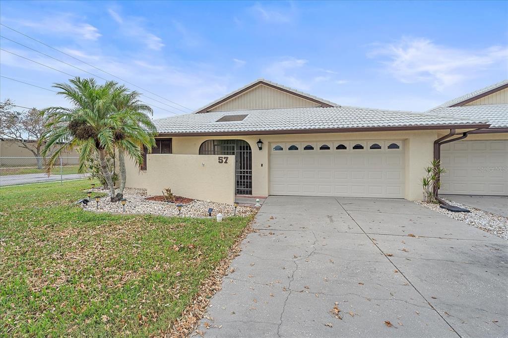 Picture of 57 Sandstone Circle, Venice, FL 34293