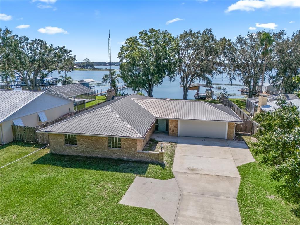 Picture of 10916 SE Timucuan Road, Summerfield, FL 34491