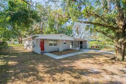 Picture of 2913 E Howell Street, Tampa, FL 33610