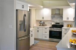 Picture of 956 Harbor Town Drive, Venice, FL 34292