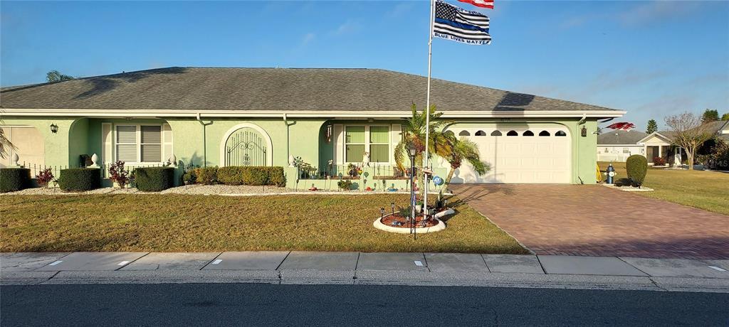 Picture of 906 Bluewater Drive, Sun City Center, FL 33573