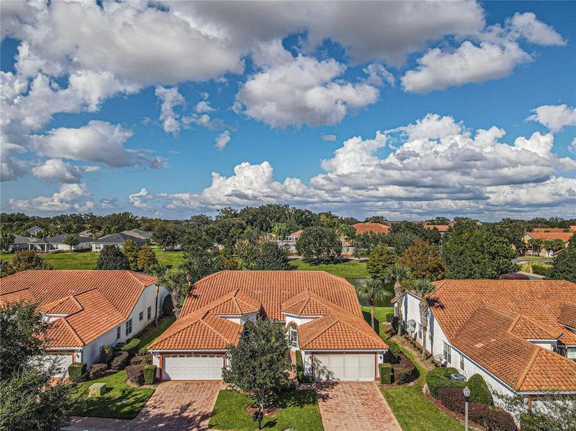 Picture of 5162 Harbour Drive, Oxford FL 34484