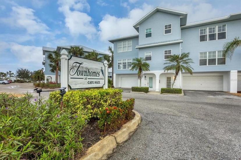 Picture of 3929 Cape Haze Drive Unit 105, Rotonda West FL 33947