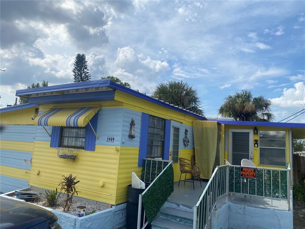 Picture of 1949 Holiday Drive, Holiday, FL 34691