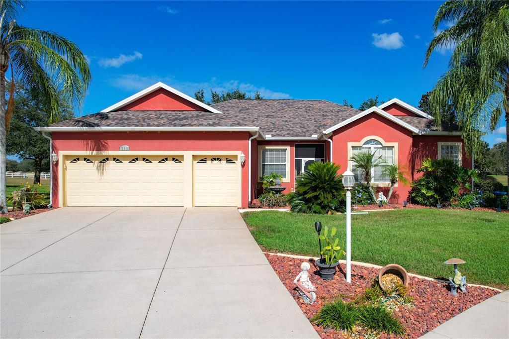 Picture of 25611 Maurepas Lane, Leesburg, FL 34748
