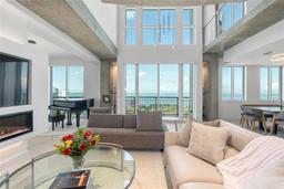 Picture of 800 N Tamiami Trail Unit 1603, Sarasota, FL 34236