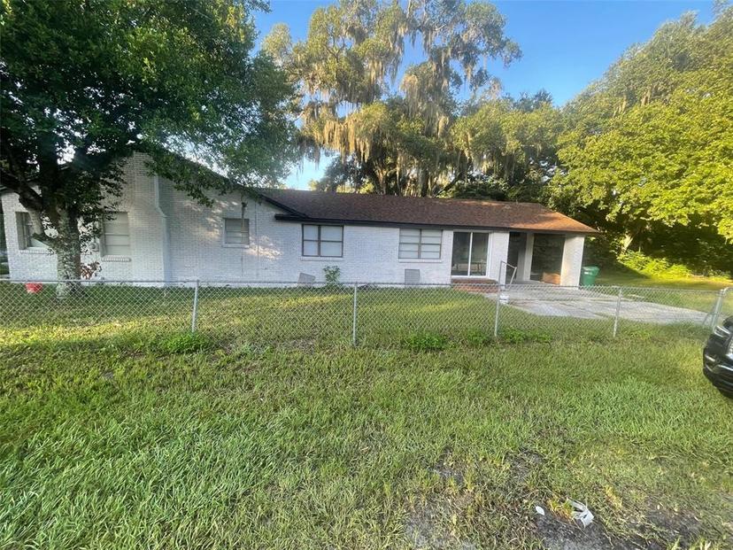 Picture of 401 Martin Luther King Jr Avenue, Wildwood FL 34785