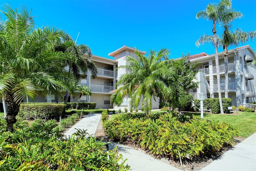 Picture of 9320 Clubside Circle Unit 2109, Sarasota, FL 34238