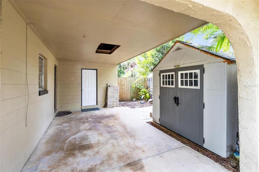 Picture of 180 N Lakewood Circle, Maitland FL 32751