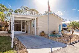 Picture of 277 E Manatee Loop, Punta Gorda, FL 33950