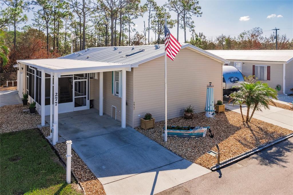 Picture of 277 E Manatee Loop, Punta Gorda, FL 33950