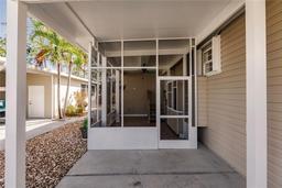 Picture of 277 E Manatee Loop, Punta Gorda, FL 33950