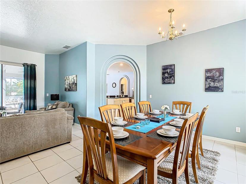 Picture of 429 Coventry Rd, Davenport FL 33897