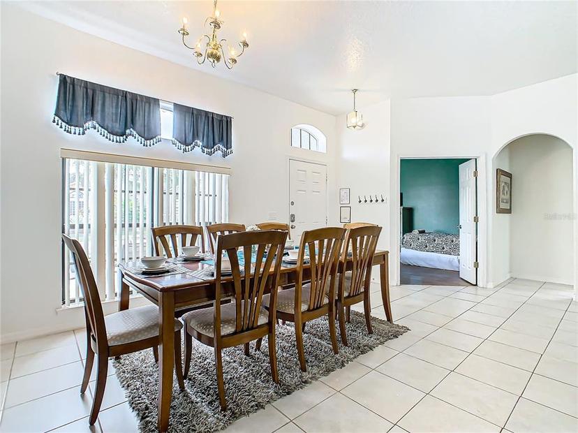 Picture of 429 Coventry Rd, Davenport FL 33897
