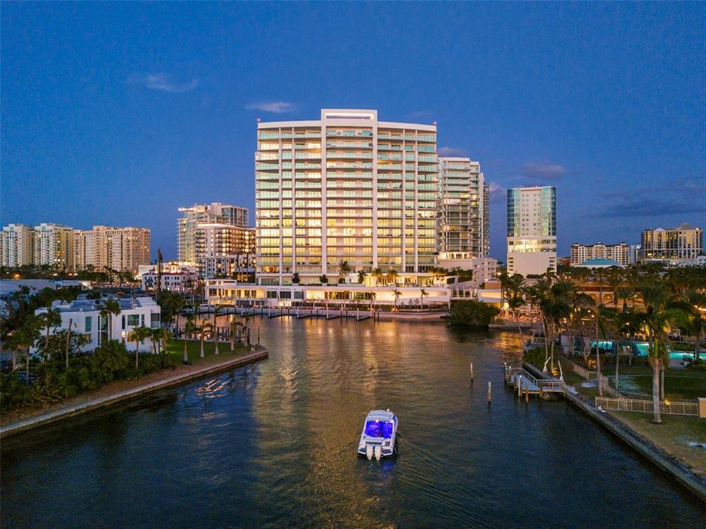 Picture of 401 Quay Commons Unit 803, Sarasota, FL 34236