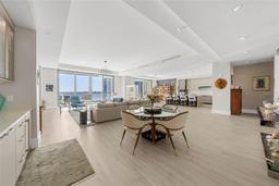 Picture of 401 Quay Commons Unit 803, Sarasota, FL 34236