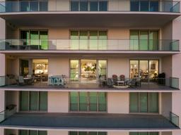 Picture of 401 Quay Commons Unit 803, Sarasota, FL 34236