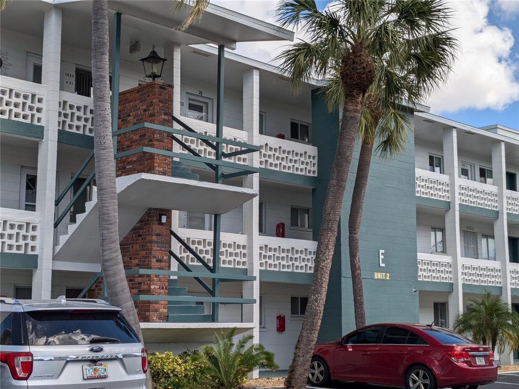 Picture of 1833 Sunny Drive Unit E-33, Bradenton, FL 34207