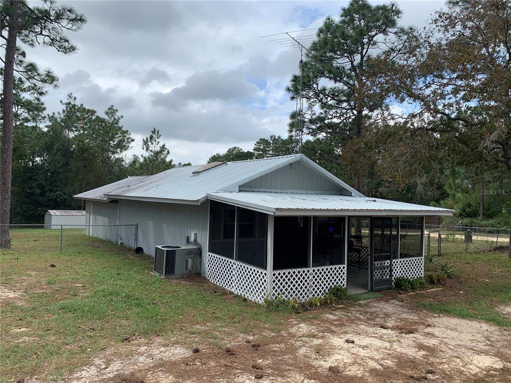 Picture of 127 Melrose Landing Drive, Hawthorne, FL 32640