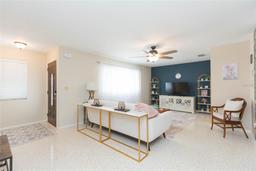 Picture of 907 La Jolla Avenue, Sun City Center, FL 33573
