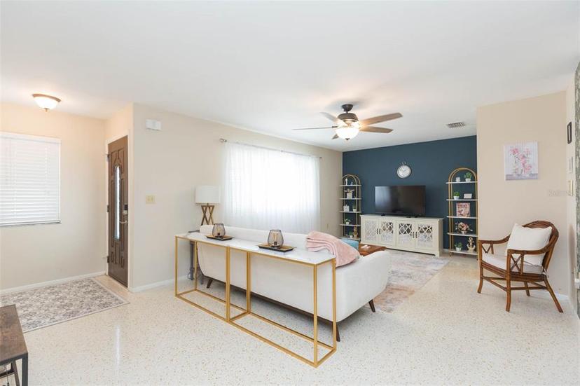 Picture of 907 La Jolla Avenue, Sun City Center FL 33573