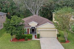 Picture of 4818 Waters Gate Drive, Tavares, FL 32778