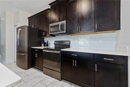 Picture of 8932 Stinger Drive, Davenport, FL 33896
