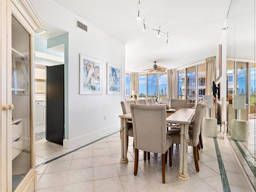 Picture of 3070 Grand Bay Boulevard Unit 632, Longboat Key FL 34228