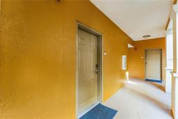 Picture of 12527 Floridays Resort Drive Unit E-103, Orlando, FL 32821
