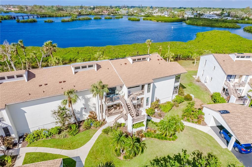 Picture of 984 Bird Bay Way Unit 255, Venice, FL 34285