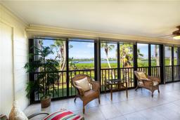 Picture of 984 Bird Bay Way Unit 255, Venice, FL 34285
